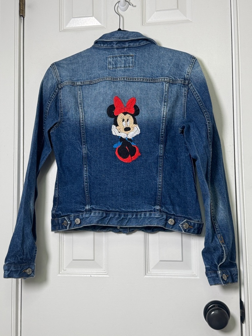 Disney Minnie Mouse Denim Jacket Loft Custom Embroidered Y2K Parks Outfit Small - Picture 1 of 5